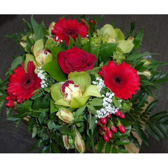 Bouquet rond rouge et vert